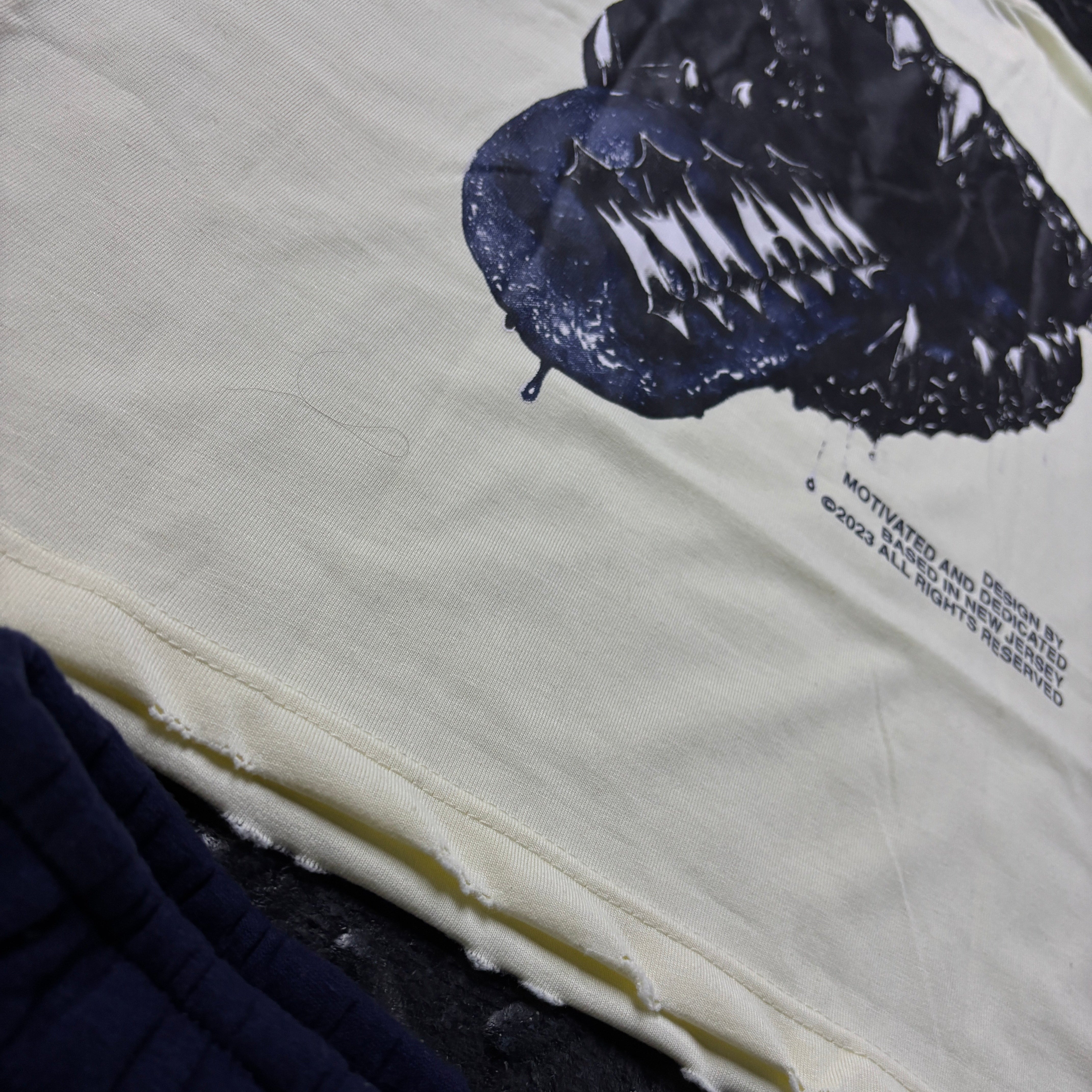 Hunger Tee Navy